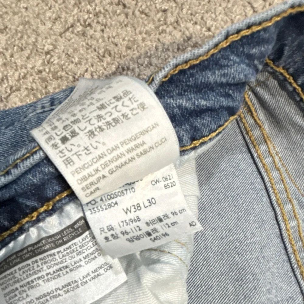 Levi's Men's Blue Denim Jeans Medium Wash Tapered‎ 5-Pocket Logo Cotton